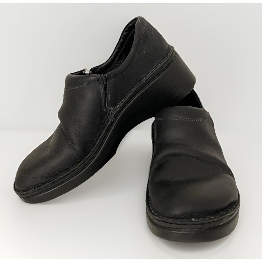 Naot Arianna Clogs Loafers Shoes Womens Size 7.5 US 38 EU Black Leather Zip Up